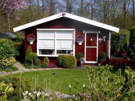 Ein liebevoll hergerichtetes Gartenhaus nahe Amsterdam. Foto: sunemilysun via Twenty